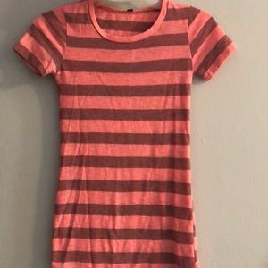 Neon peach and gray striped Buckle tee
